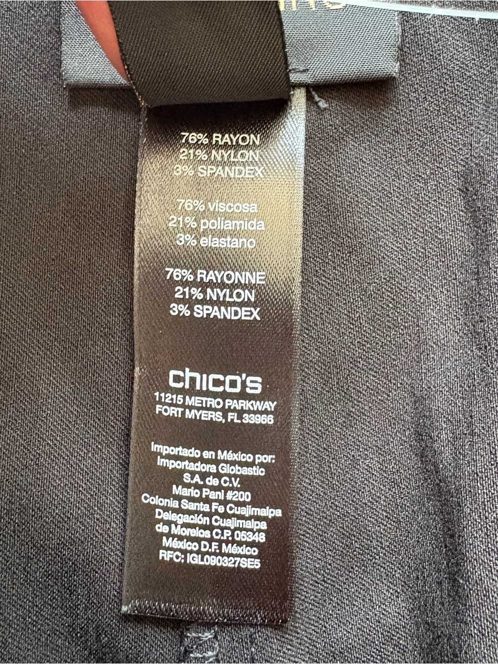 NWT Chico's So Slimming Brigitte Crop Pants Black Pull On Size 0.5 (Women's 6) - Picture 6 of 10